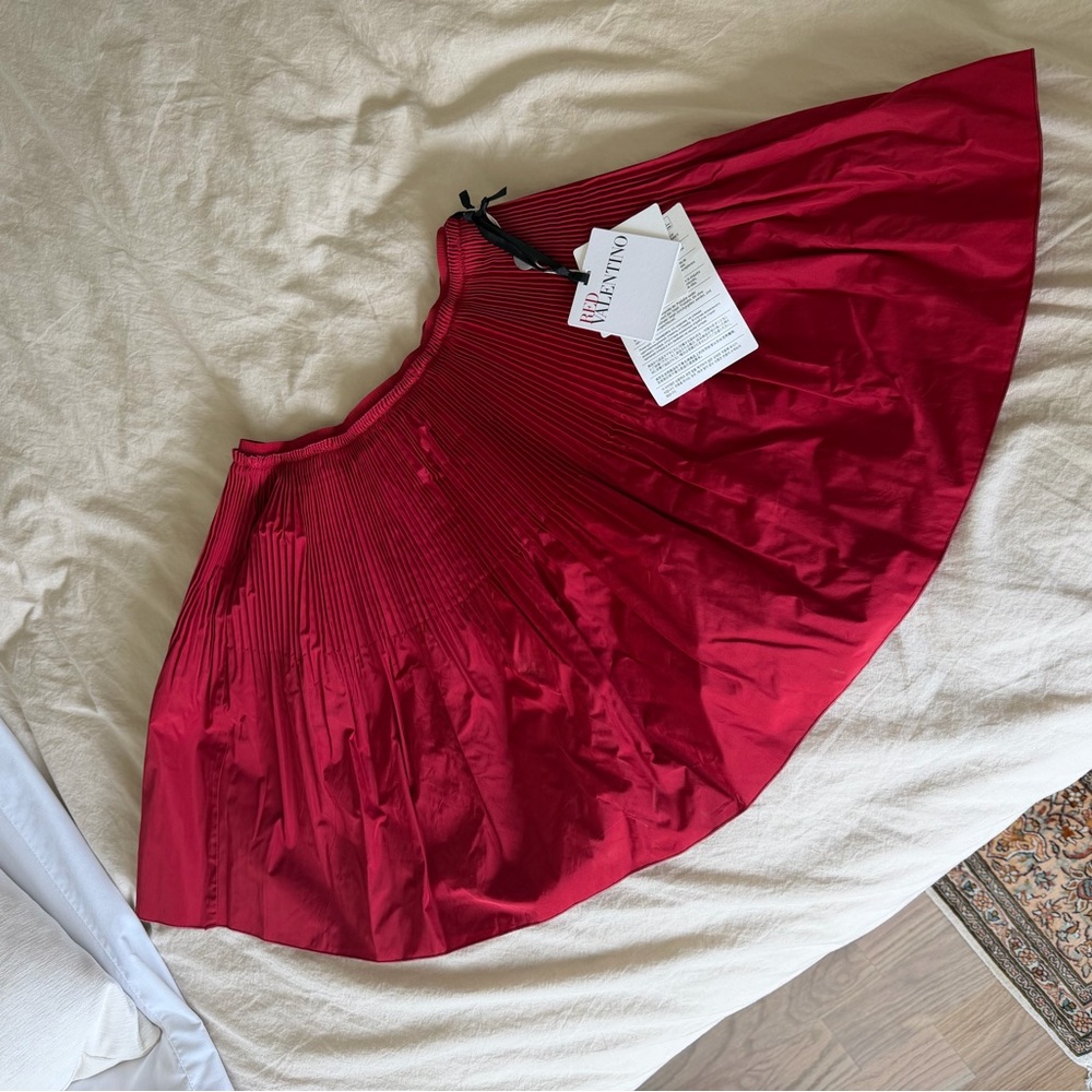 RED Valentino Crimson Circle Skirt with Pleated Waist